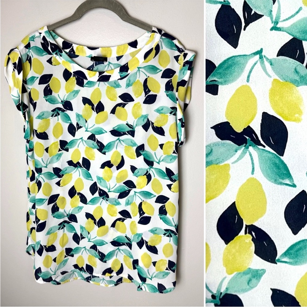 Ann Taylor Top Size Medium Short Cap Sleeves Lemon Print Navy Blue Yellow Teal
